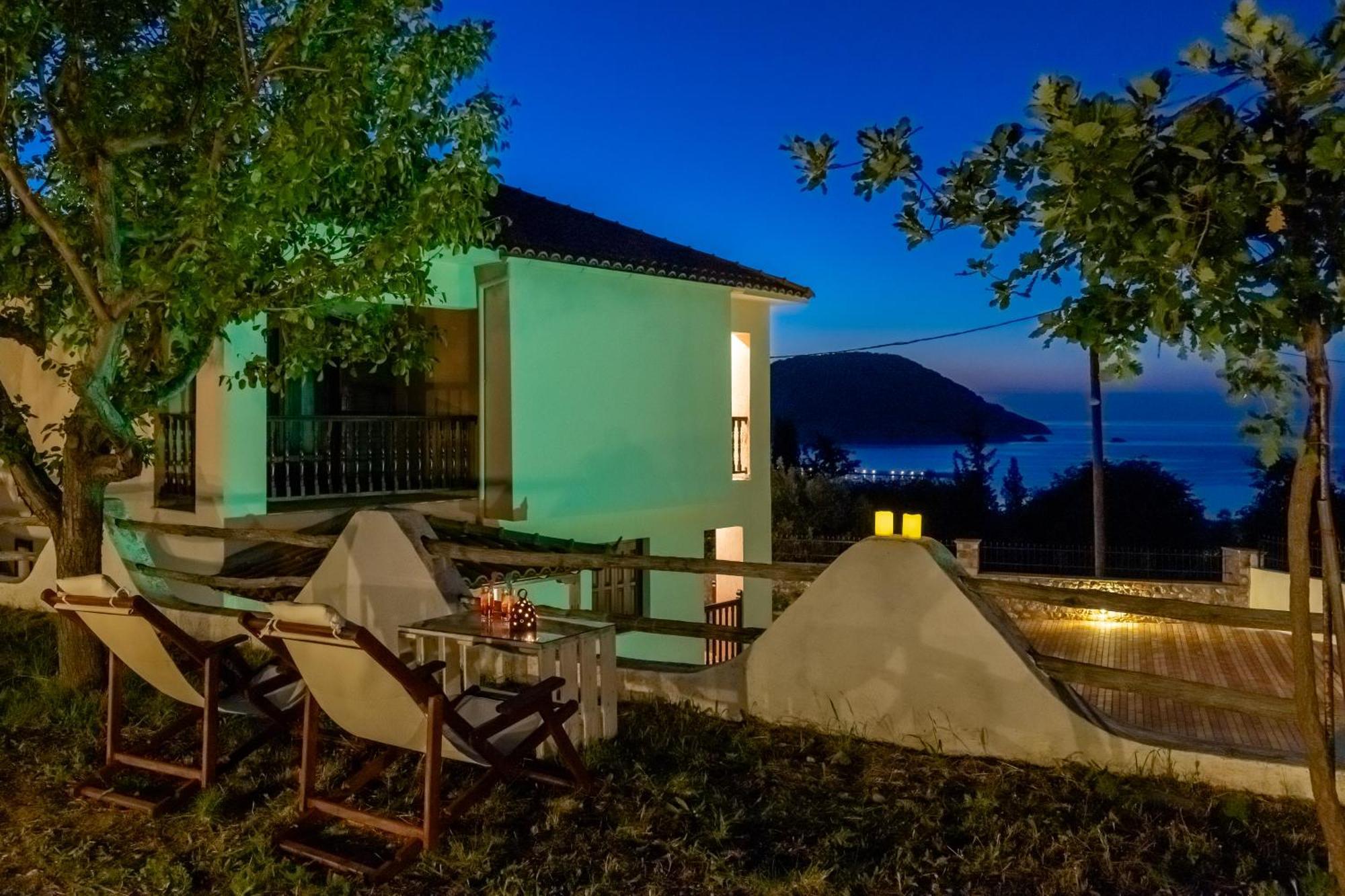 Naiades Superior Apartments In Skopelos With Sea View Close To The Town Exterior photo